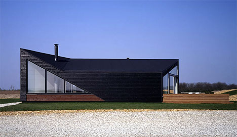 m2_3xn_kipup_house_2.jpg